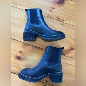 Madewell The Carina Platform Chelsea Boot Size 7